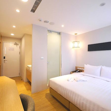 Shin Sei Bashi Hotel Taichung Rum bild