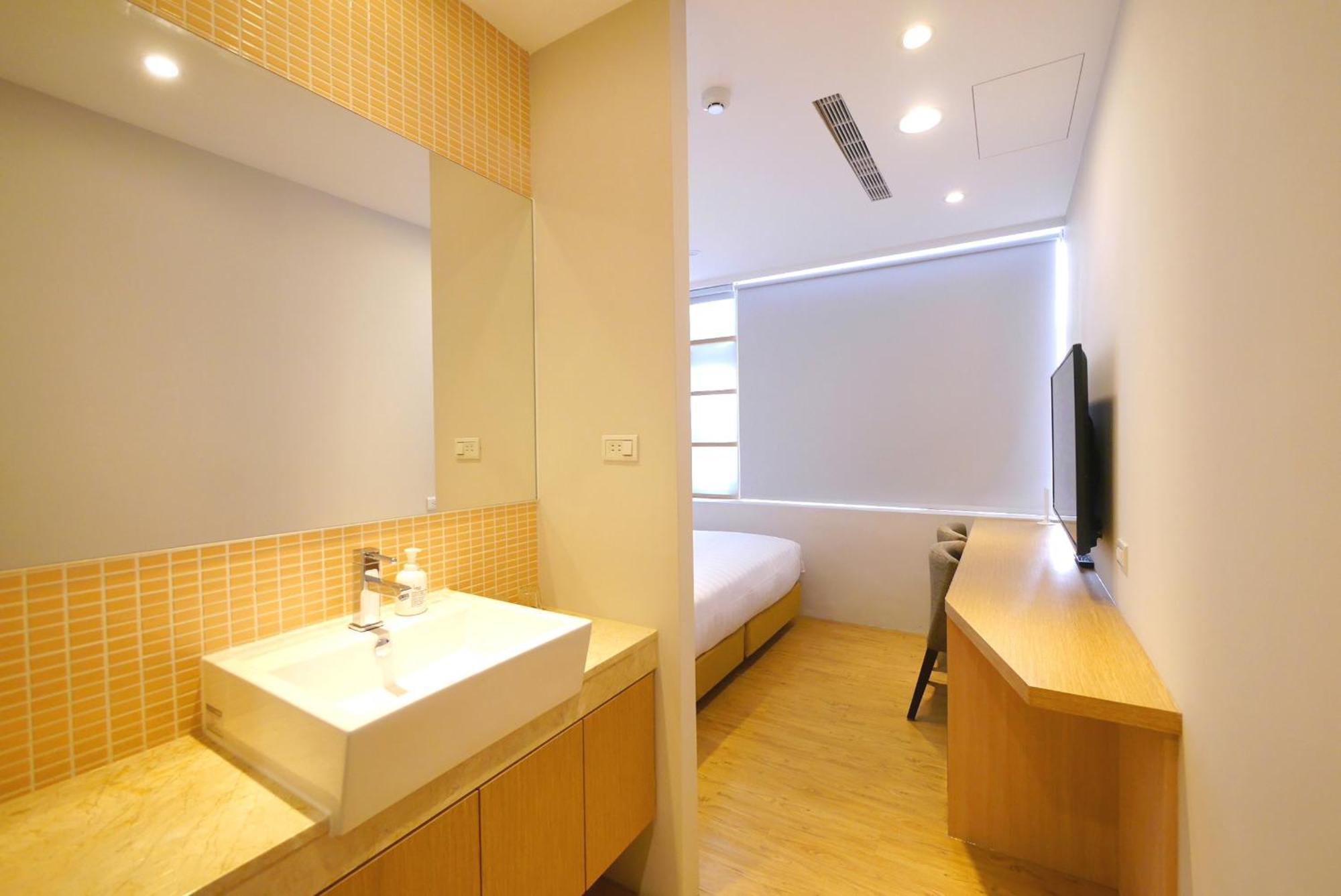 Shin Sei Bashi Hotel Taichung Rum bild